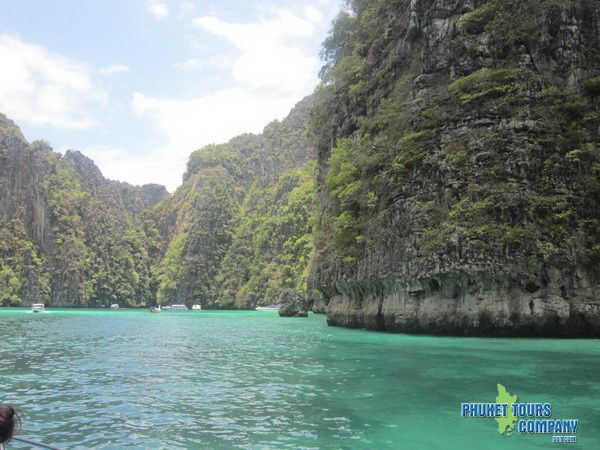 Phi Phi Island Full Day Big Boat Tour