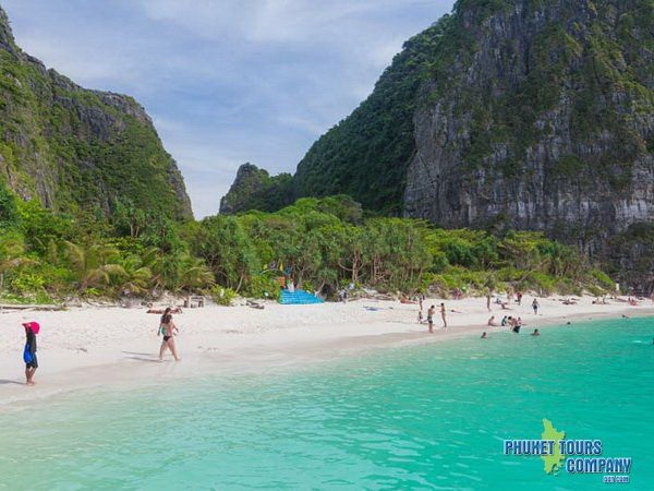 Phi Phi Island Bamboo Island by Speed Boat Tour