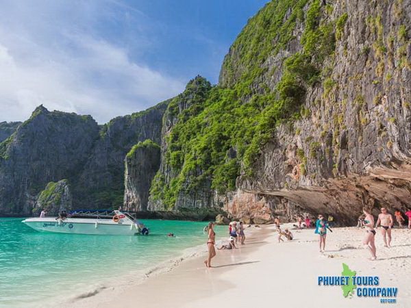 Phi Phi Island Bamboo Island by Speed Boat Tour