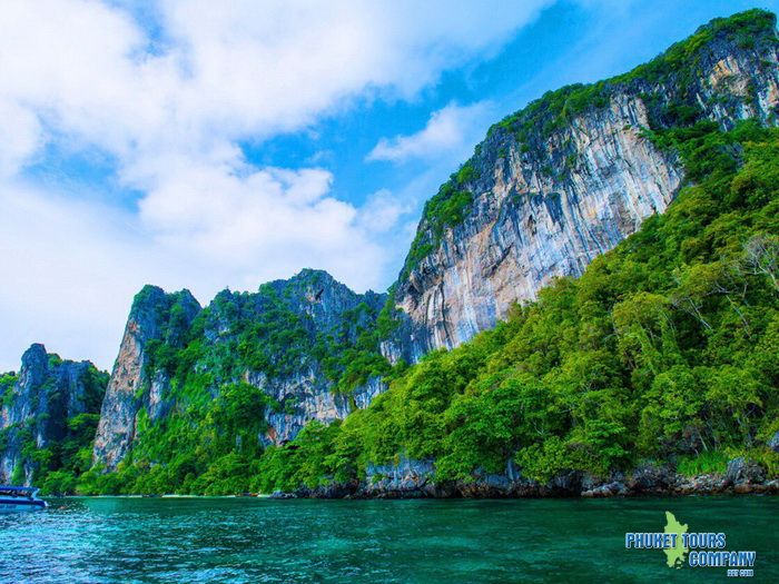 Phi Phi Island Bamboo Island